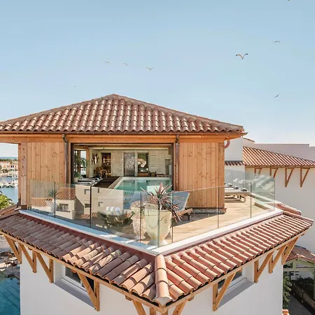 Relais Et Châteaux Thalasso&spa Ile De La Lagune Hotel 5*
